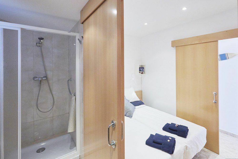 Appartamento Casa Petit Bateau Be My Guest Castelldefels Esterno foto